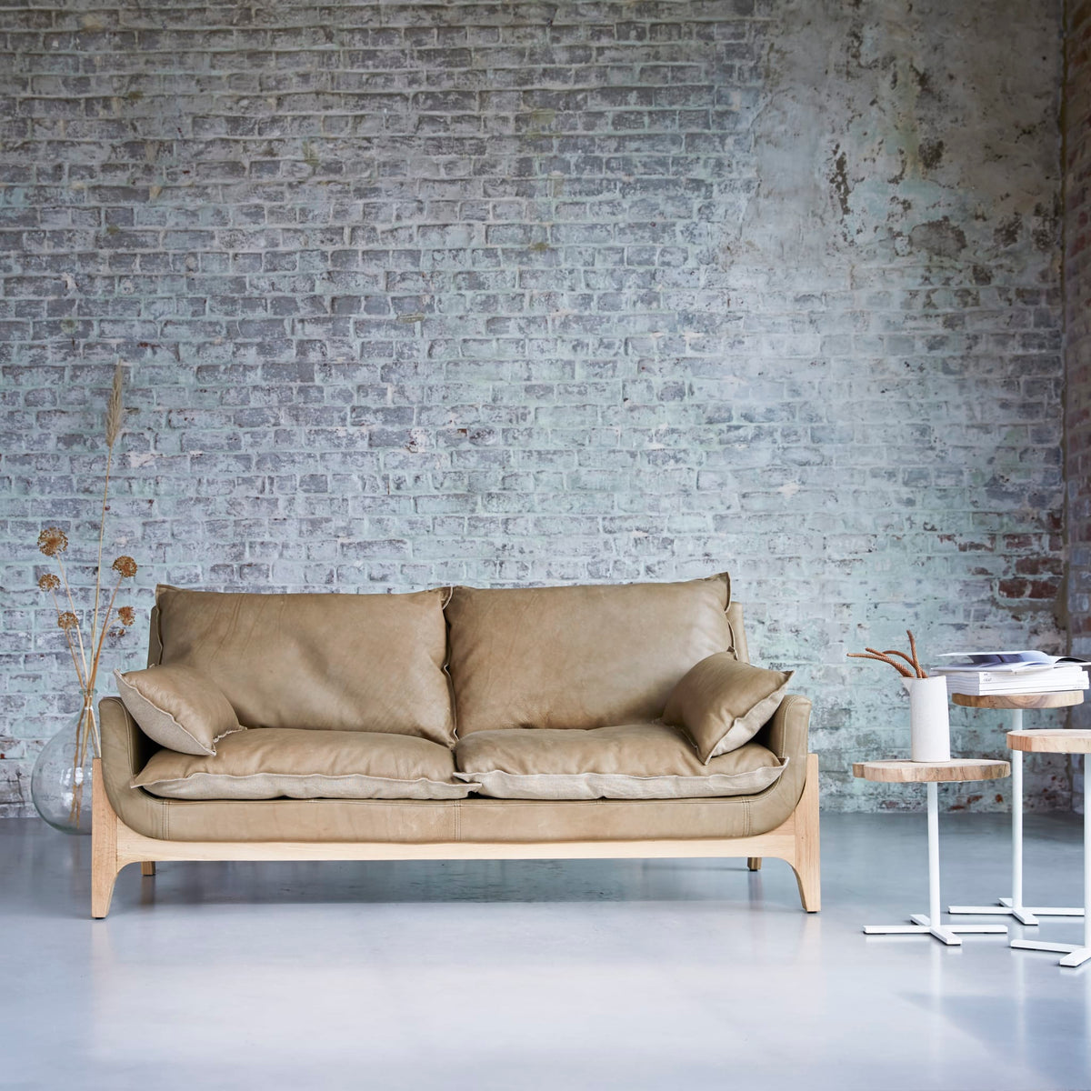 Woodnest - Solid Oak and Leather Cheyenne 2-Seat Sofa