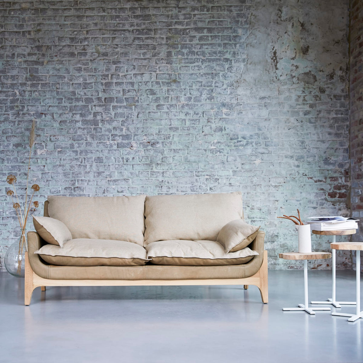 Woodnest - Solid Oak and Leather Cheyenne 2-Seat Sofa – image 15