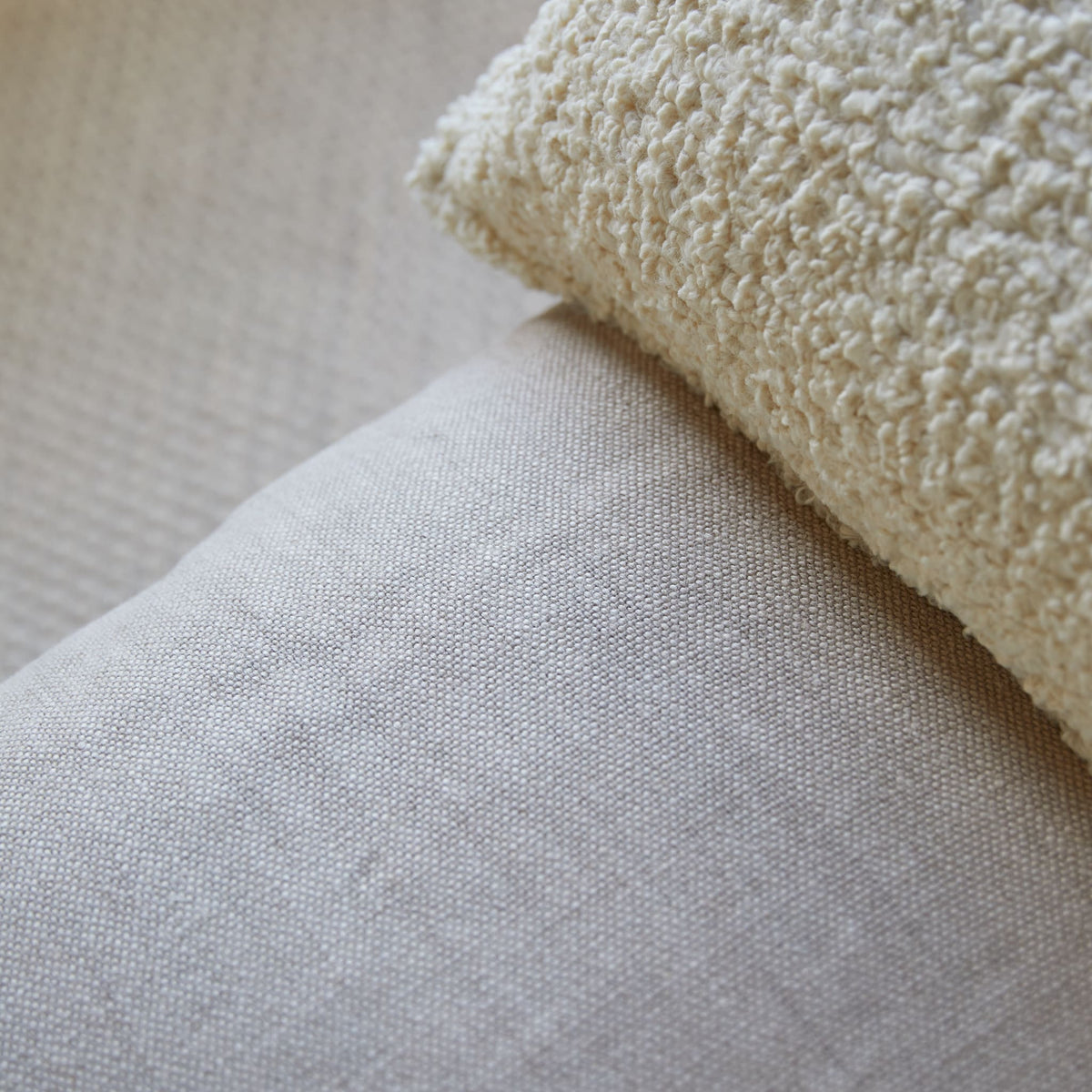 Woodnest - Solid Oak and Linen Fabric 2-Seat Sofa – image 3