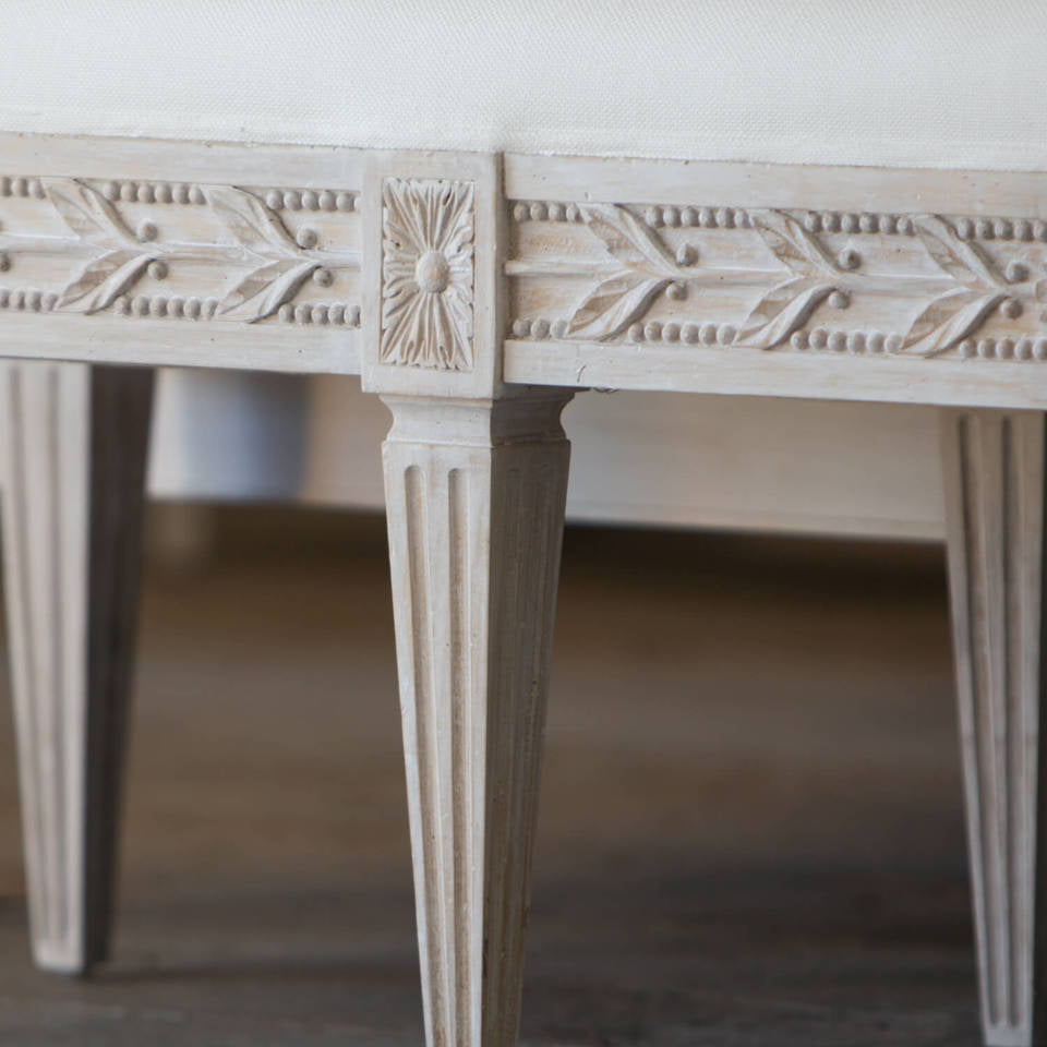 Anais Bench King / White Linen, Salt Water Finish