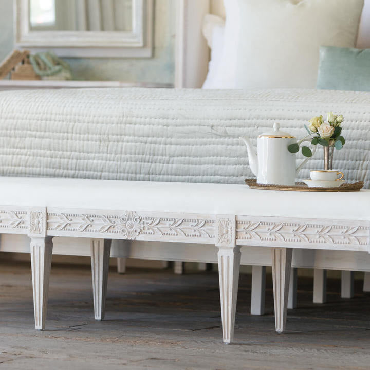 Anais Bench King / White Linen, Salt Water Finish