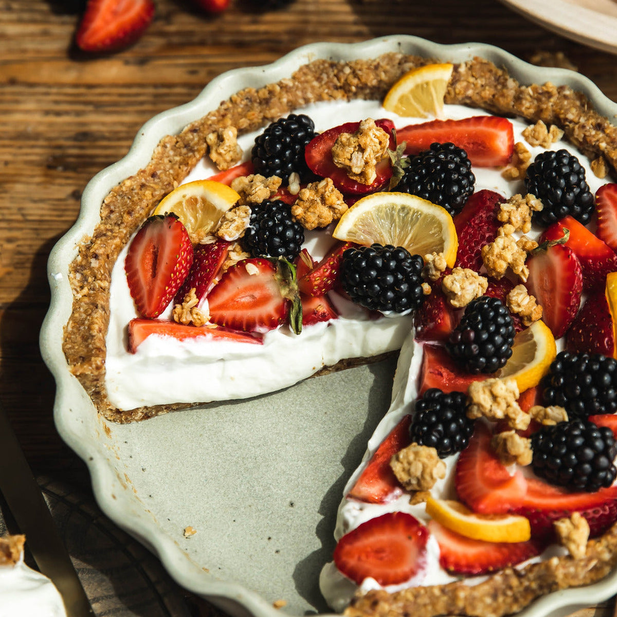 Fieldstone Ruffle Pie Dish