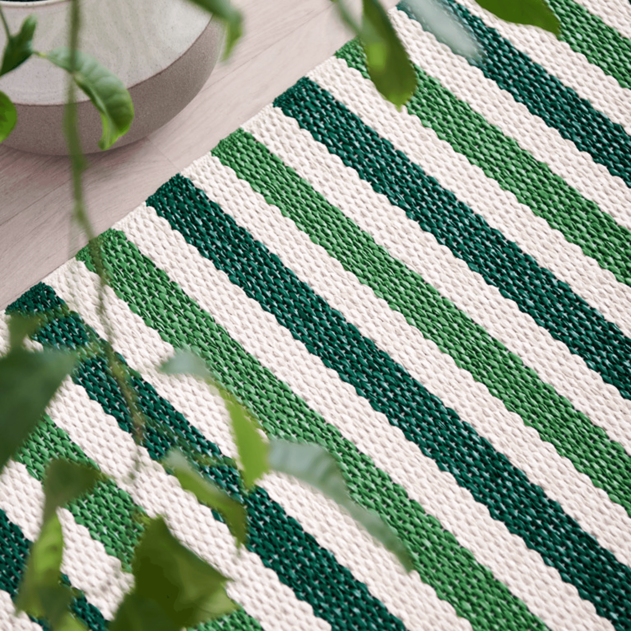 Teo Rug - Dark Green - Sea Green Designs