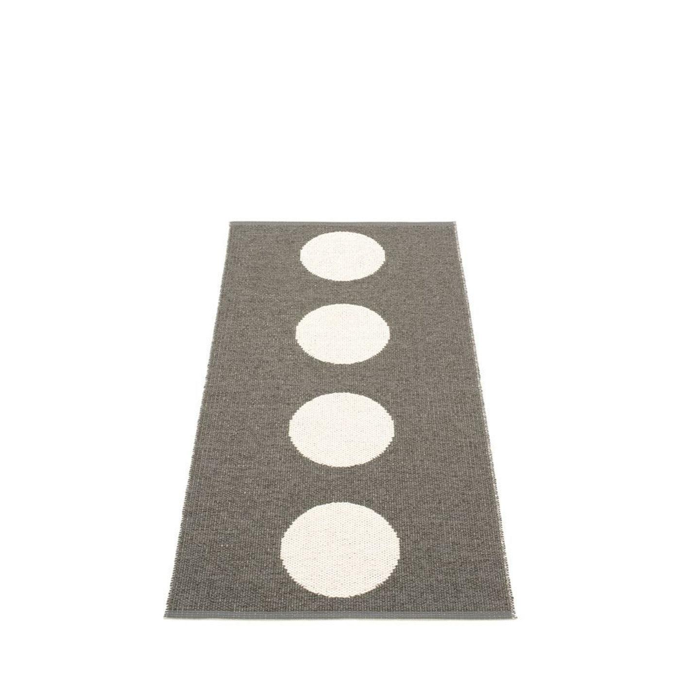 Vera Rug - Charcoal - Sea Green Designs