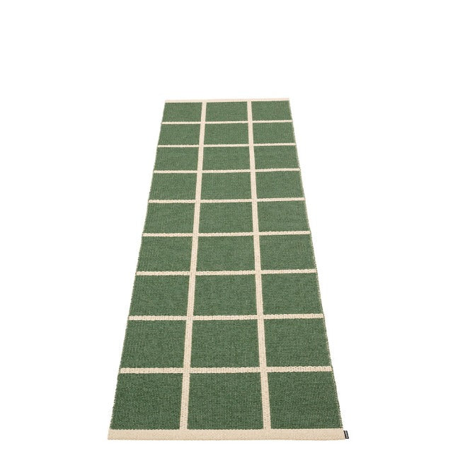 Criss Rug in Leaf - Sea Green Designs