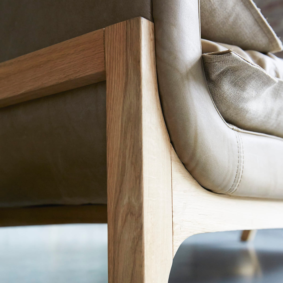 Woodnest - Solid Oak and Leather Cheyenne 2-Seat Sofa – image 9