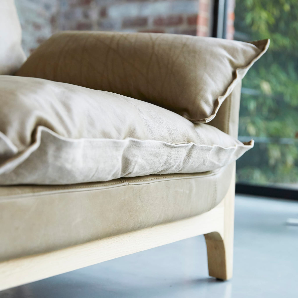 Woodnest - Solid Oak and Leather Cheyenne 2-Seat Sofa – image 11