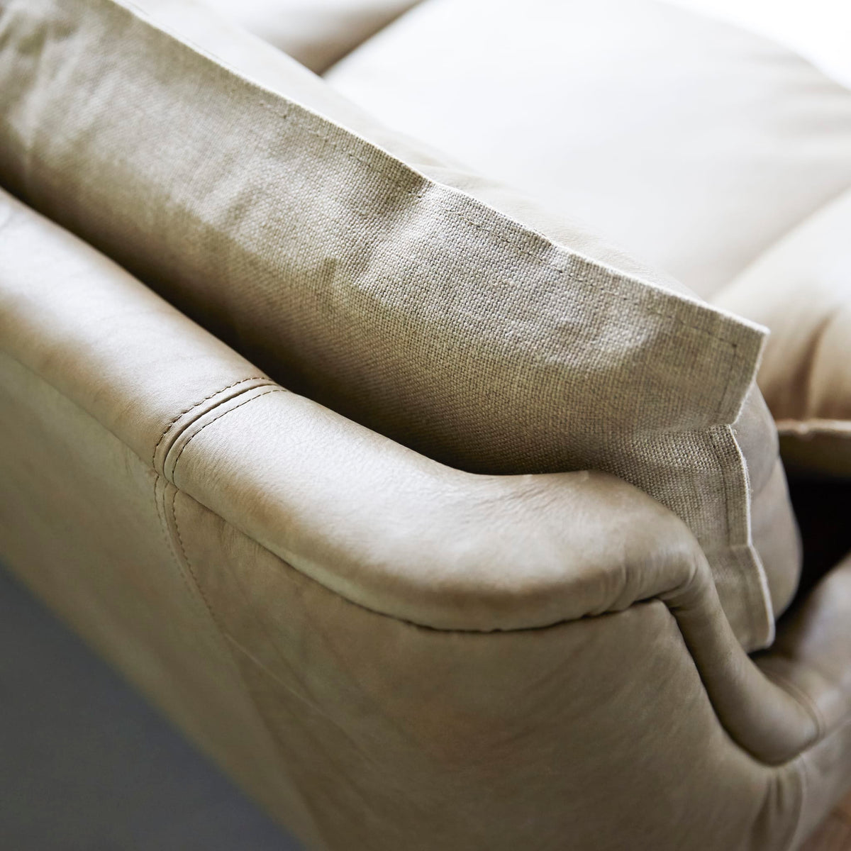 Woodnest - Solid Oak and Leather Cheyenne 2-Seat Sofa – image 4