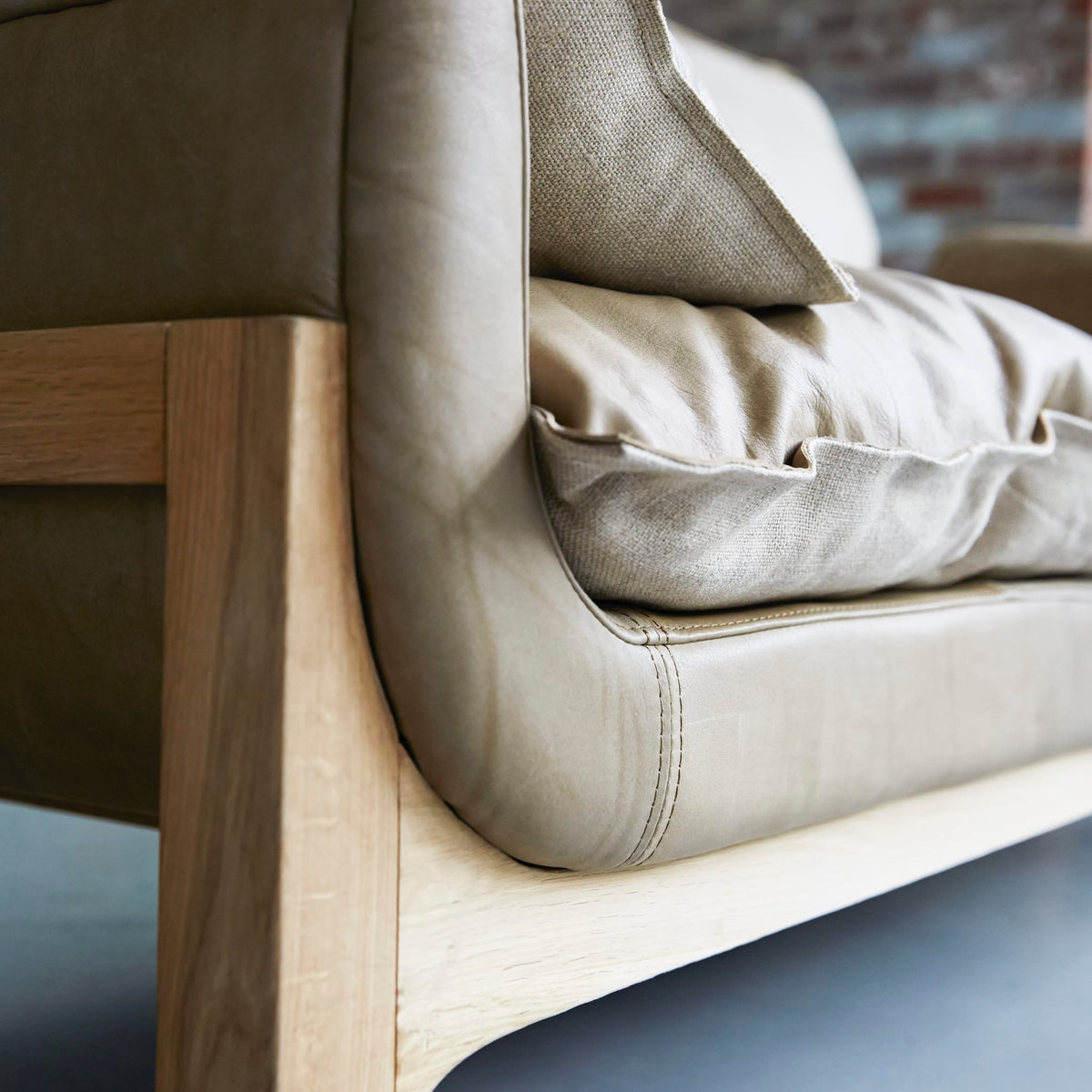 Woodnest - Solid Oak and Leather Cheyenne 2-Seat Sofa – image 14