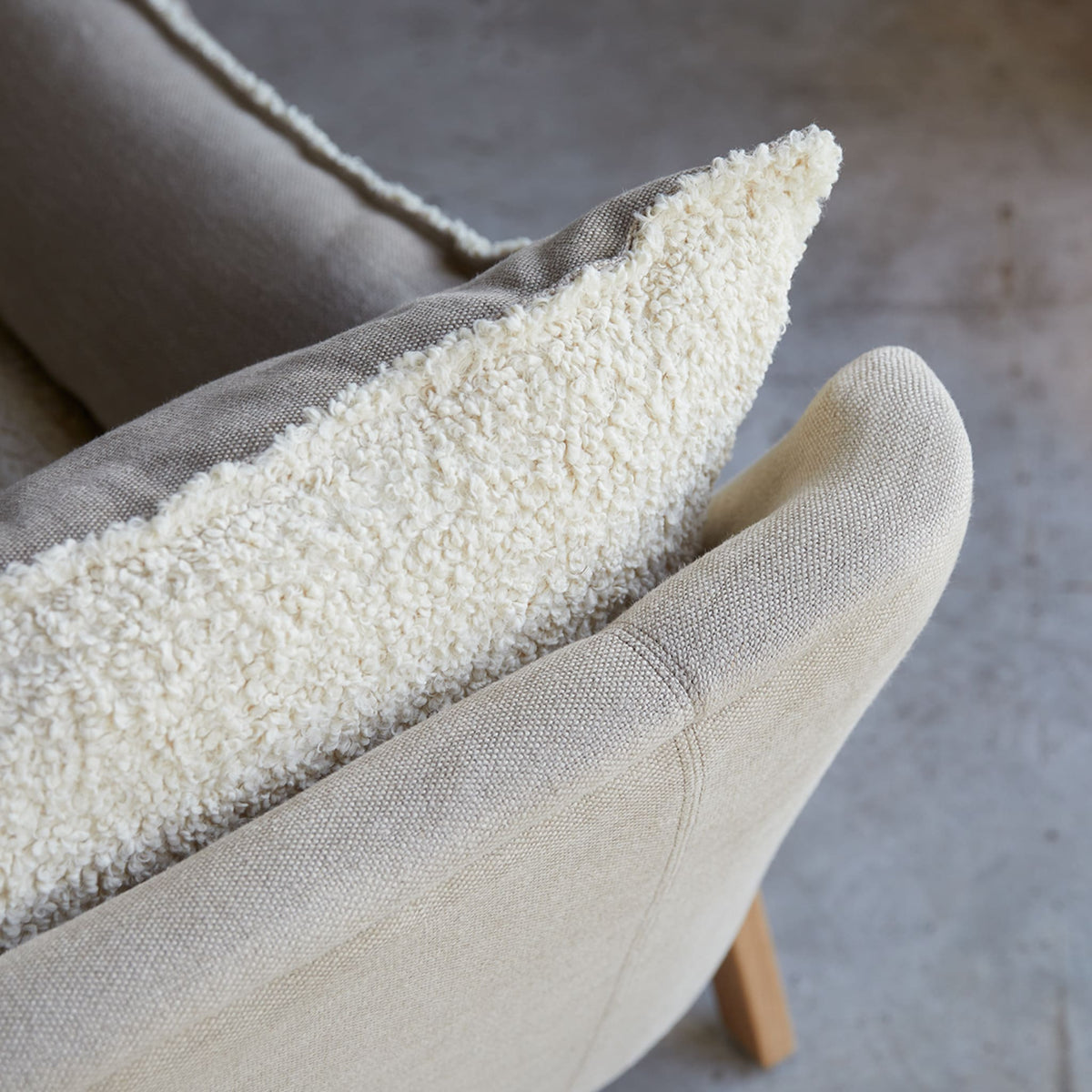 Woodnest - Solid Oak and Linen Fabric 3-Seat Sofa – image 3