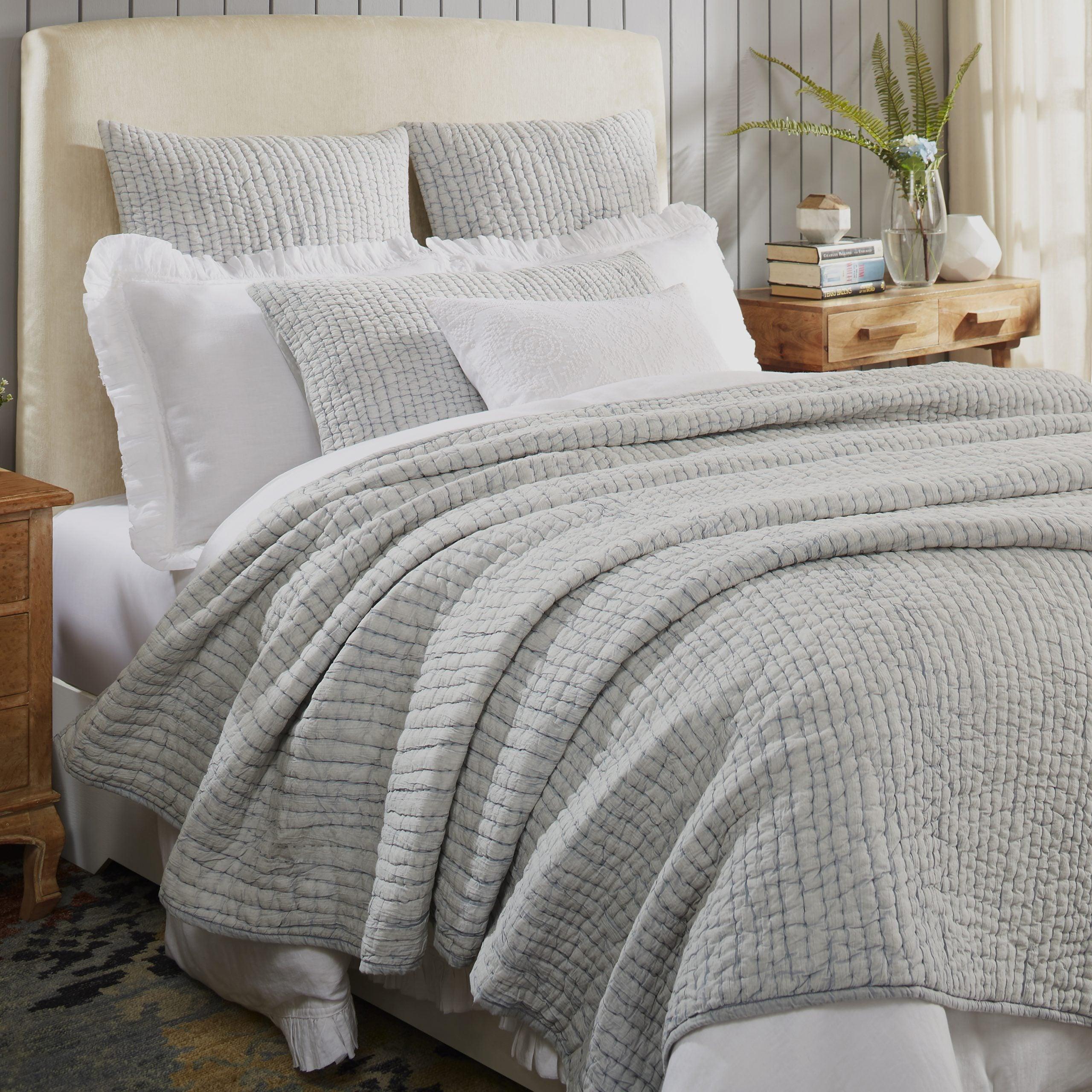 Bella Quilt - Sea Green Designs