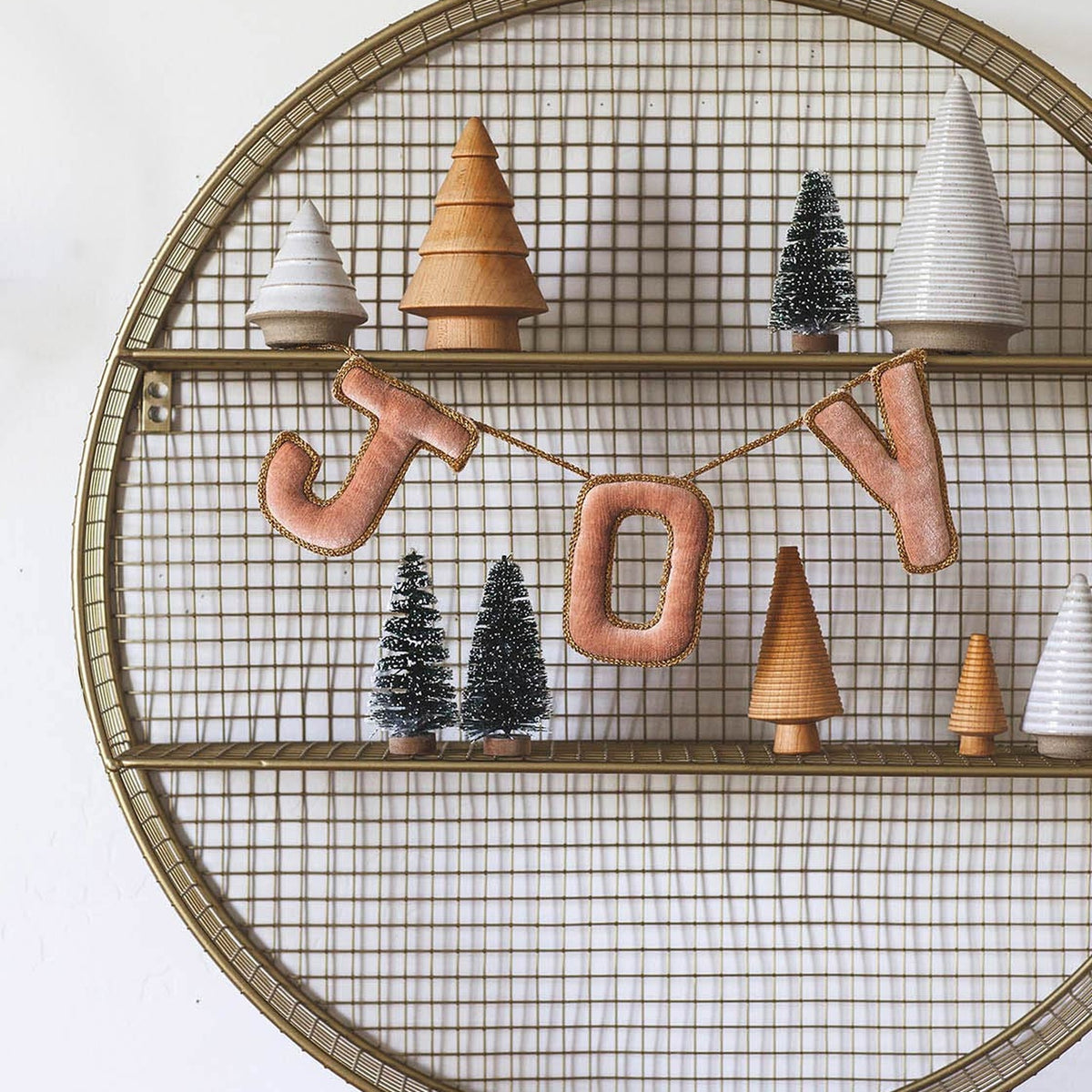 Holiday Greeting Garland
