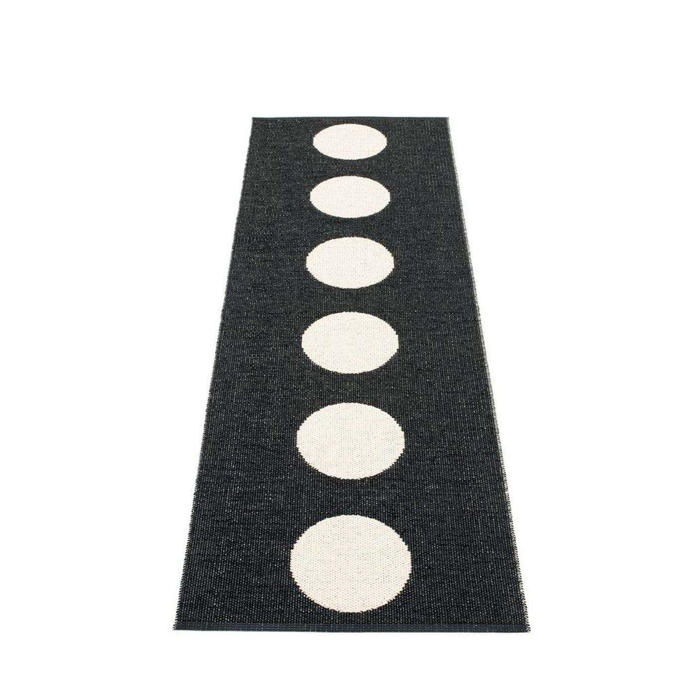 Vera Rug - Black - Sea Green Designs