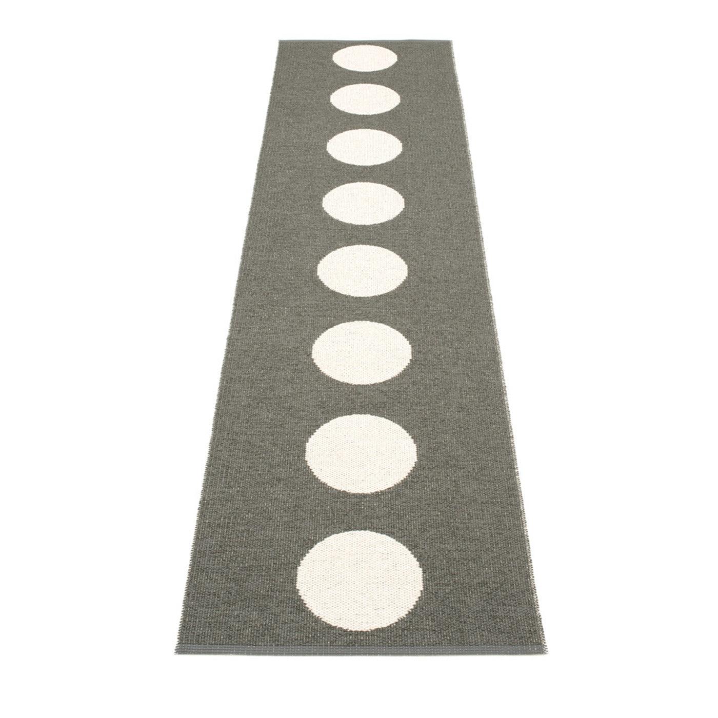 Vera Rug - Charcoal - Sea Green Designs