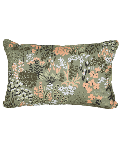 Outdoor Pillows & Throw Blankets